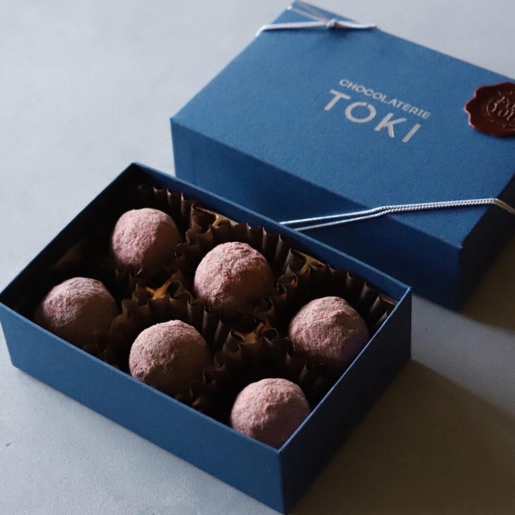 苺とシャンパンのトリュフ6個入り